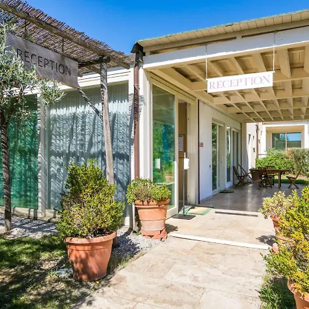 Di Toscana Holidays By Interhome 펜션 Collemezzano